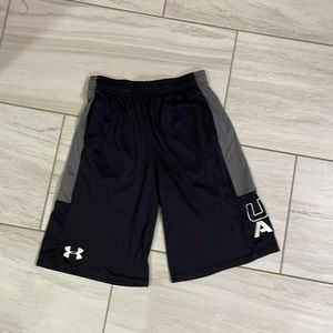 Under Armour youth athletic shorts, black with detail, size youth large